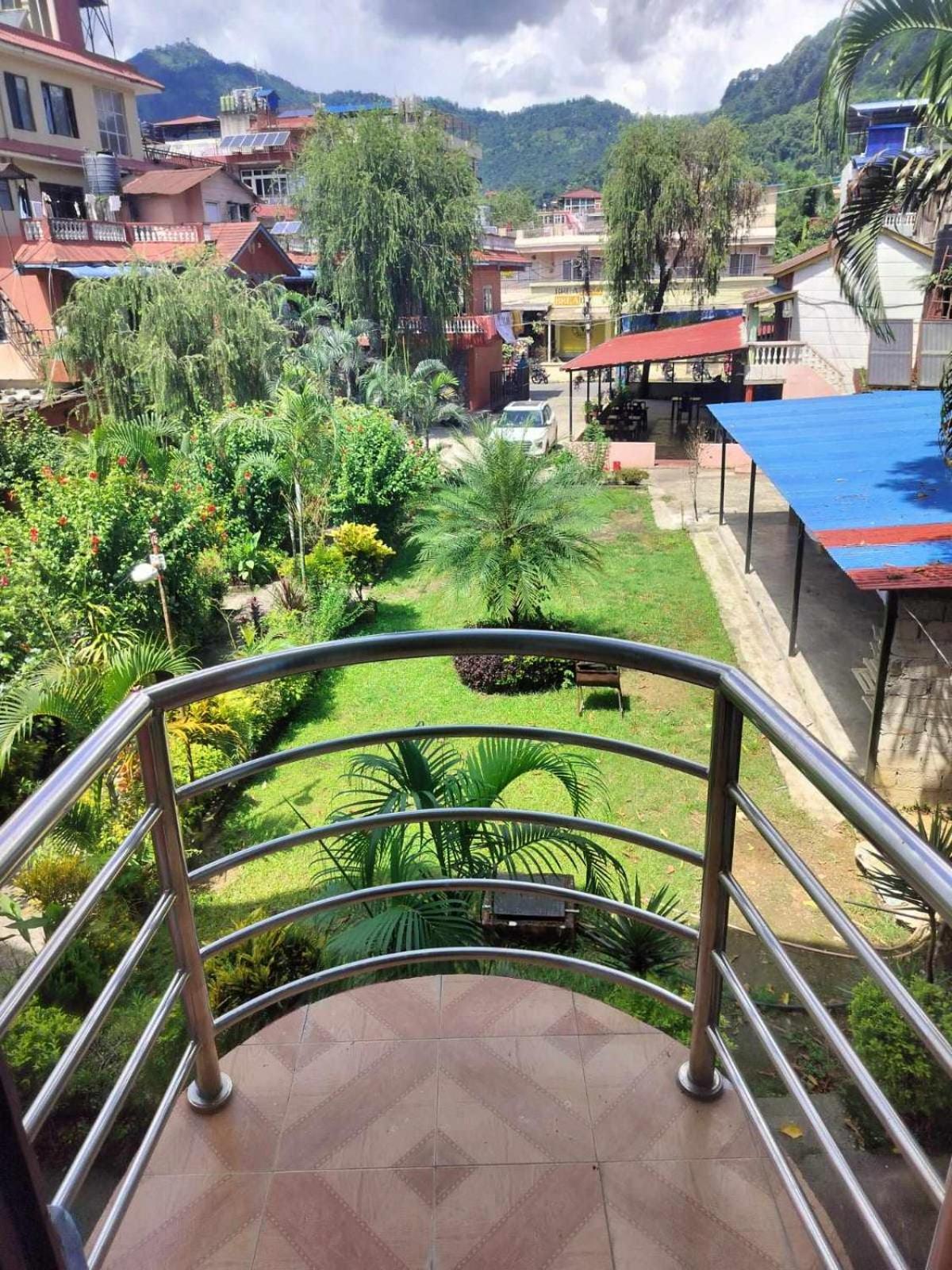 Hotel New Elia Pokhara Eksteriør billede